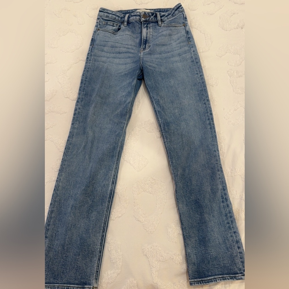Straight Leg Women’s Jeans in Medium Blue - Classic Everyday Style